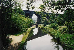 Heading towards Dunge Booth Lock